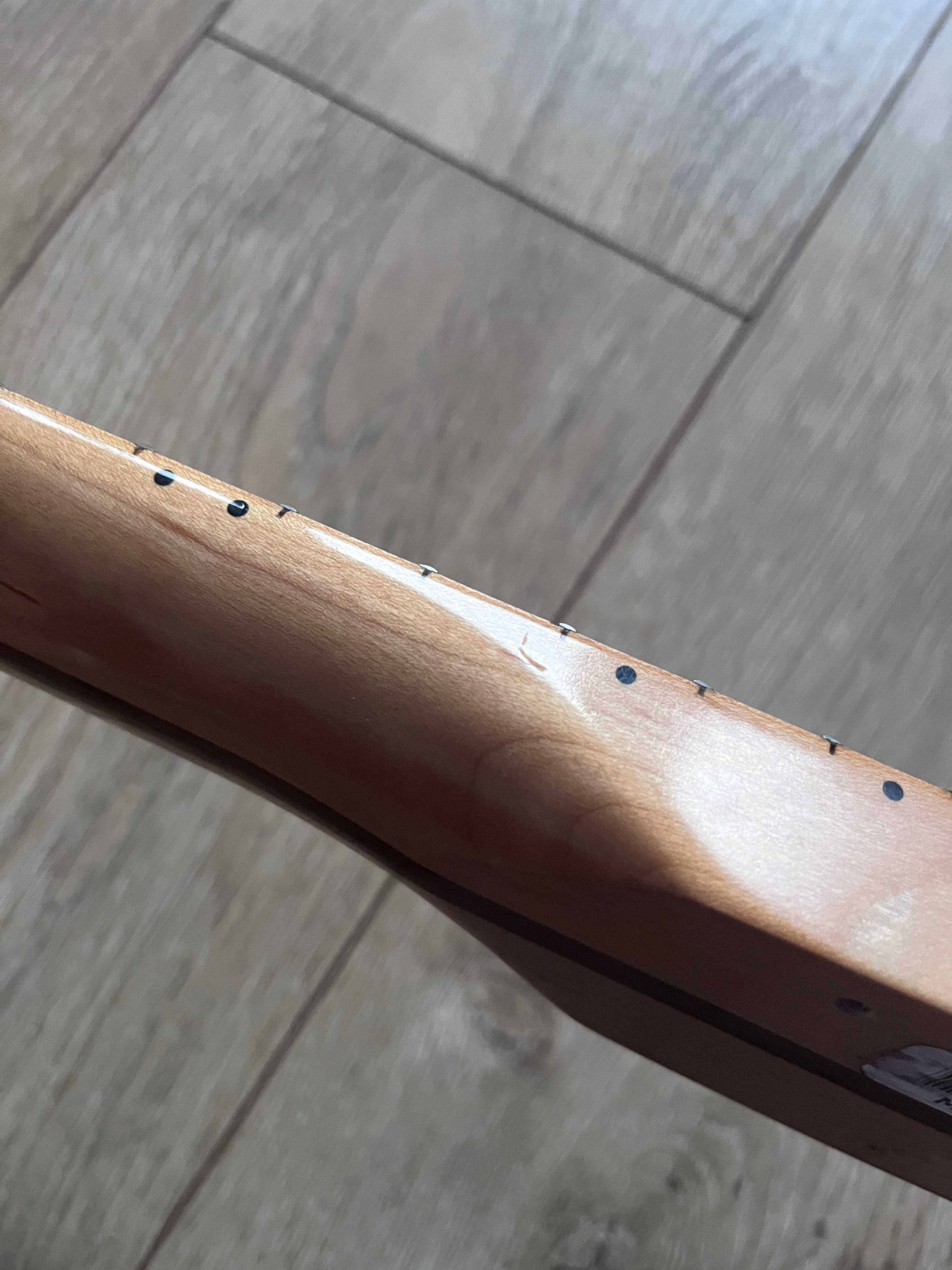 Gryf Fender Deluxe Strat MiM