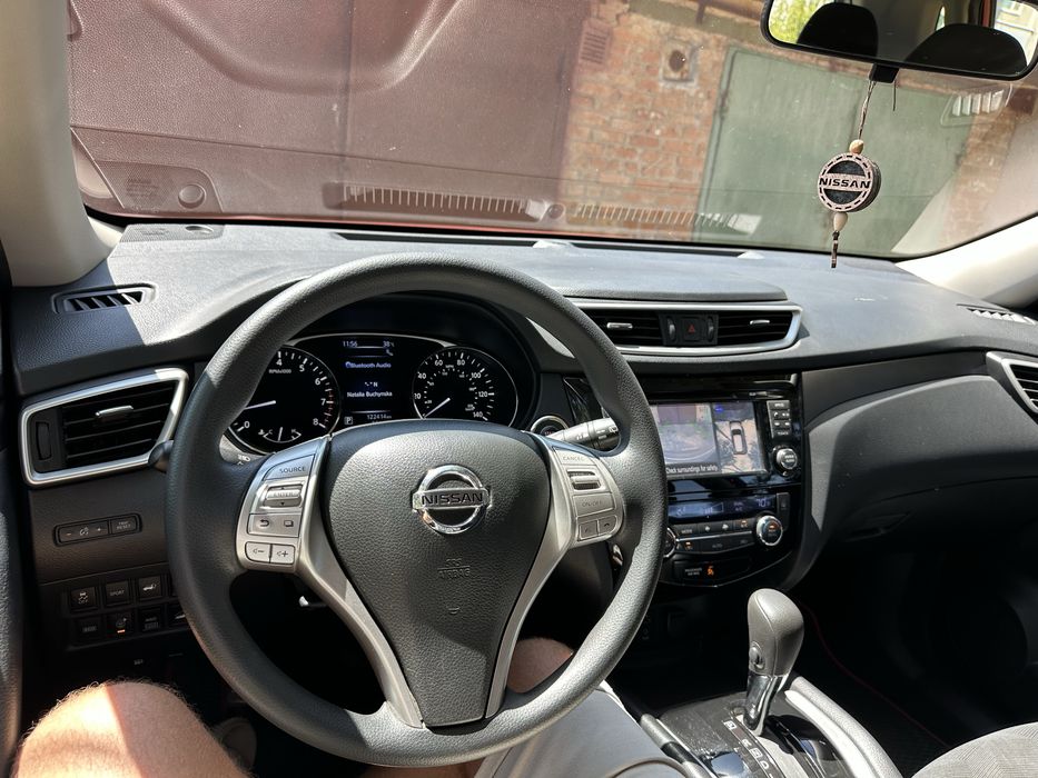 Продам Nissan Rogue