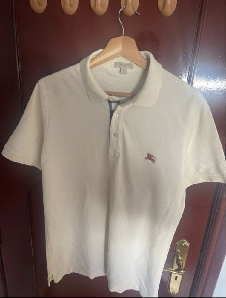 Polo creme da Burberry