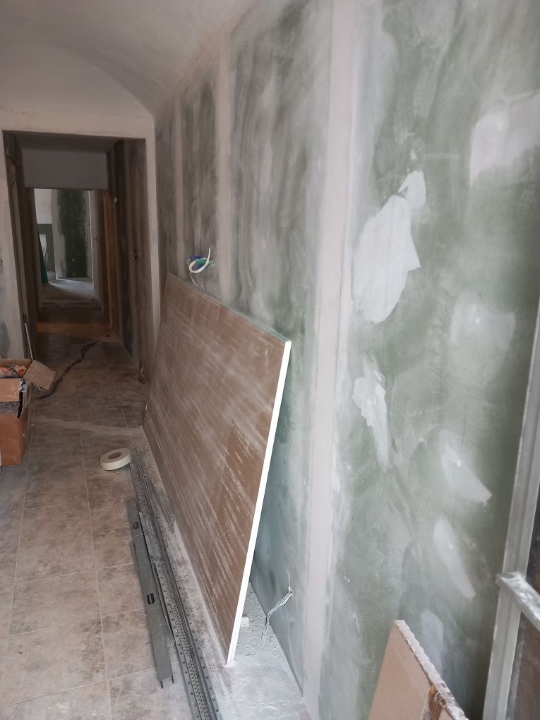 Realizo limpezas de casas, pinturas