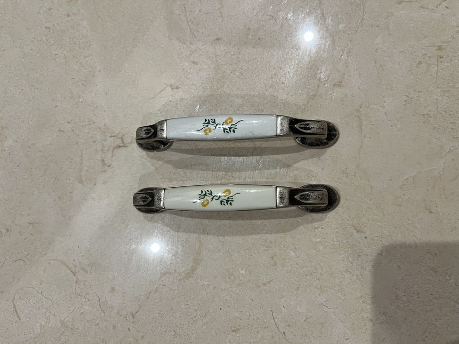 Винтаж ручки мебельные фарфор 2 шт Франция