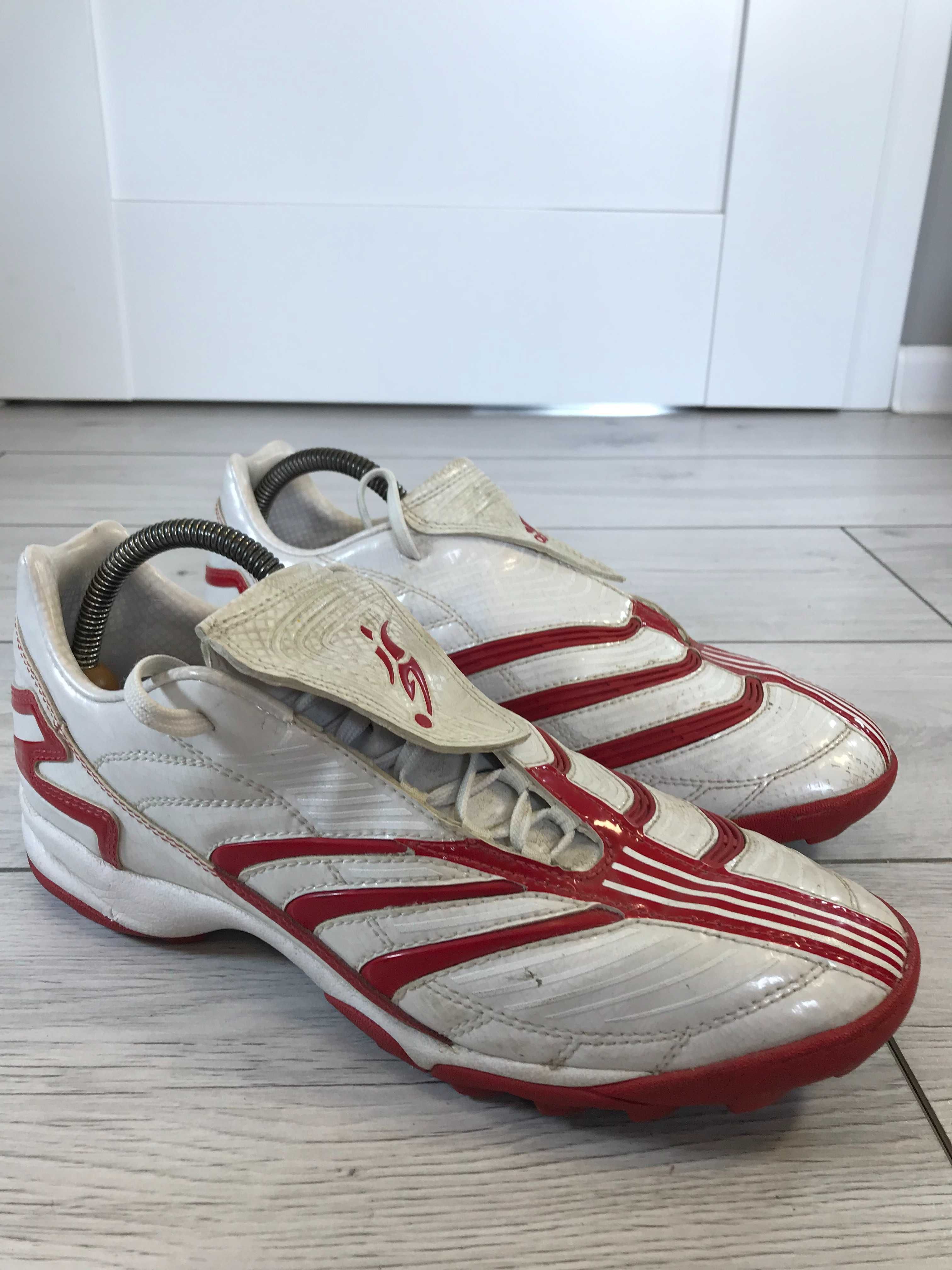 Buty turfy Adidas Predator Absolute rozm. 42,5 vintage