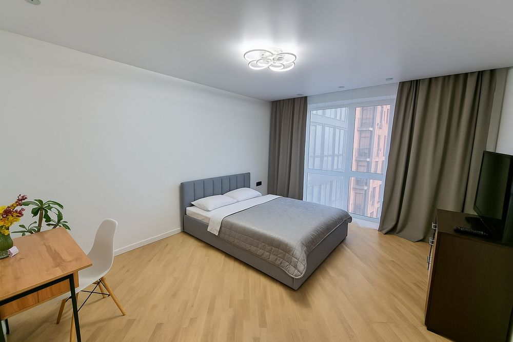 Люкс! Яровиця! Паркомісце!Центр!погодинно 650 та подобово