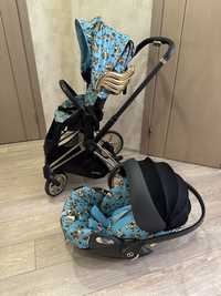 Продам коляску Cybex Priam 2 в 1 Jeremy Scott Cherubs Blue