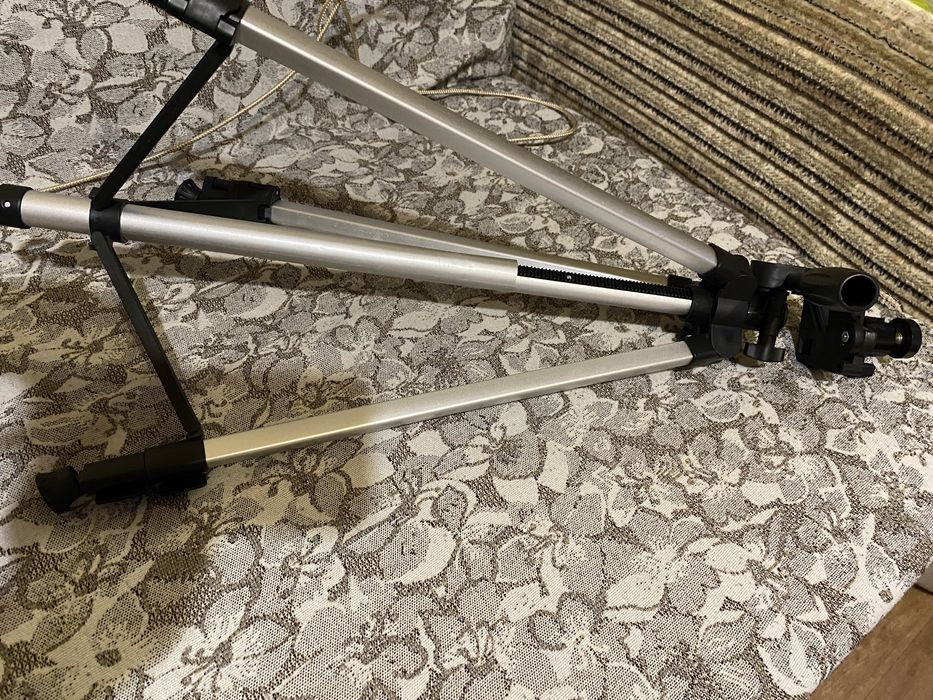 Триноги для фотоаппарата.Штативы.