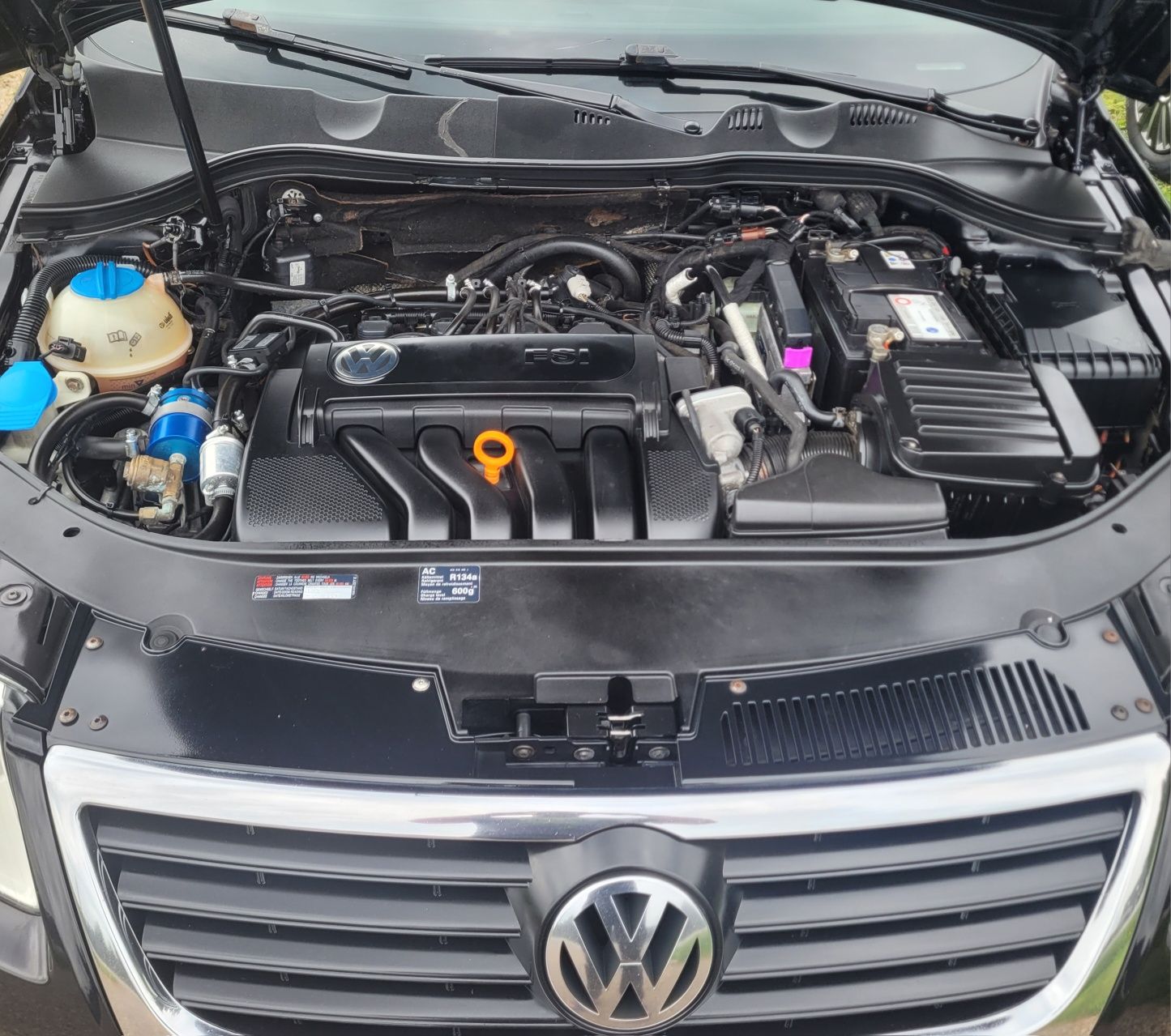 Volkswagen Passat b6 z 2006r  z Gazem Navi xenon
