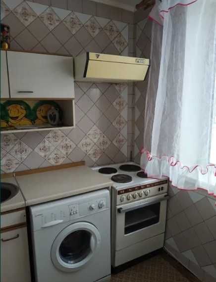 Продам 2комн.квартиру Ахсарова,метро Алексеевская. Е-відновл