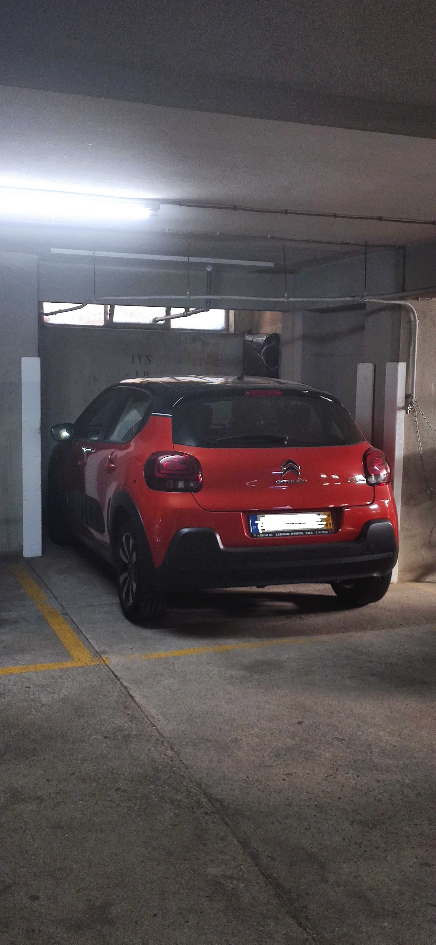 Alugo lugar de garagem perto GaiaShopping