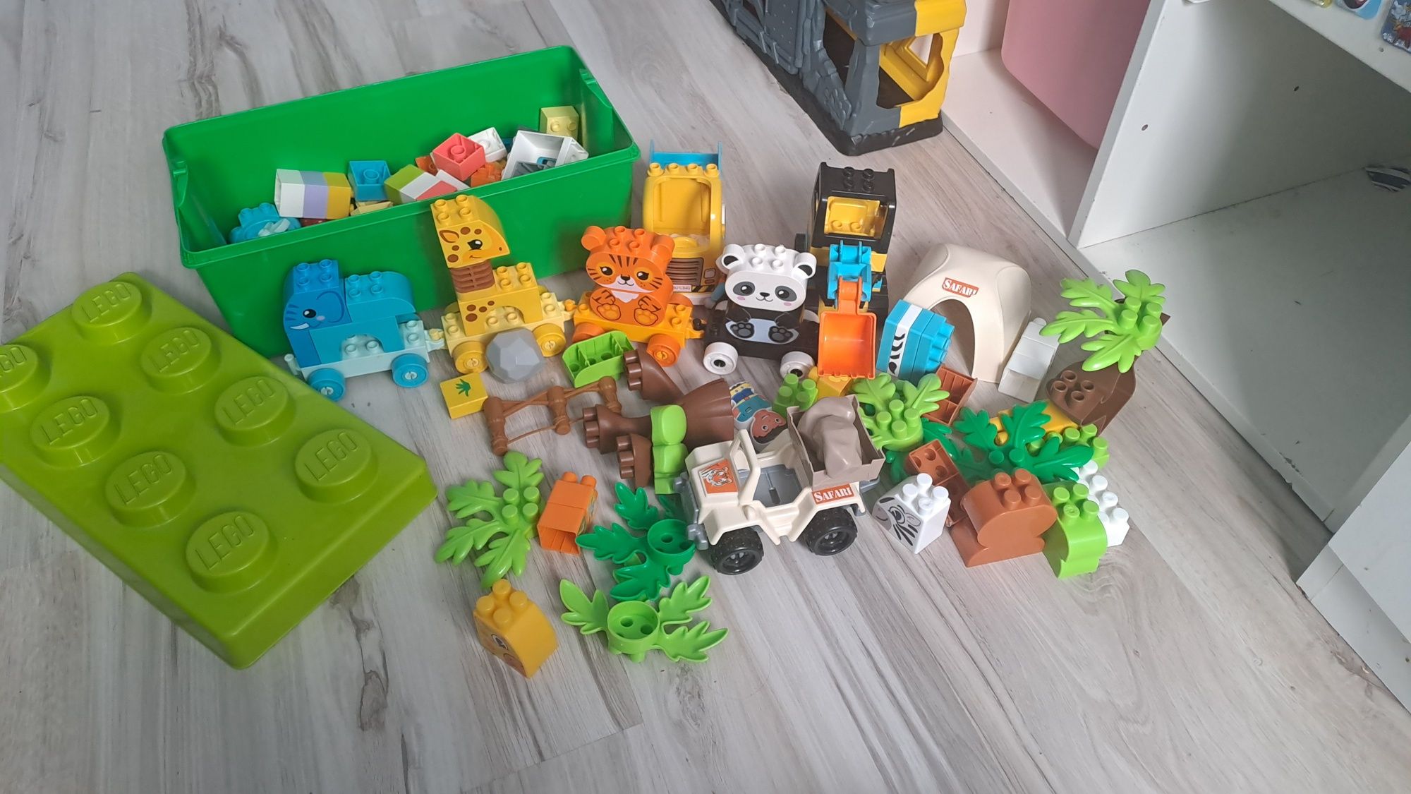Zestaw lego duplo + zestaw Safari Action