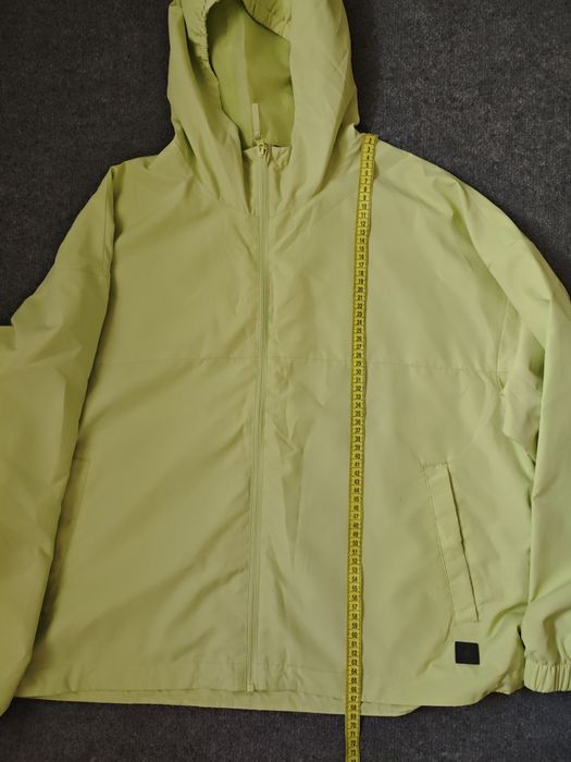 Вітровка  жіноча