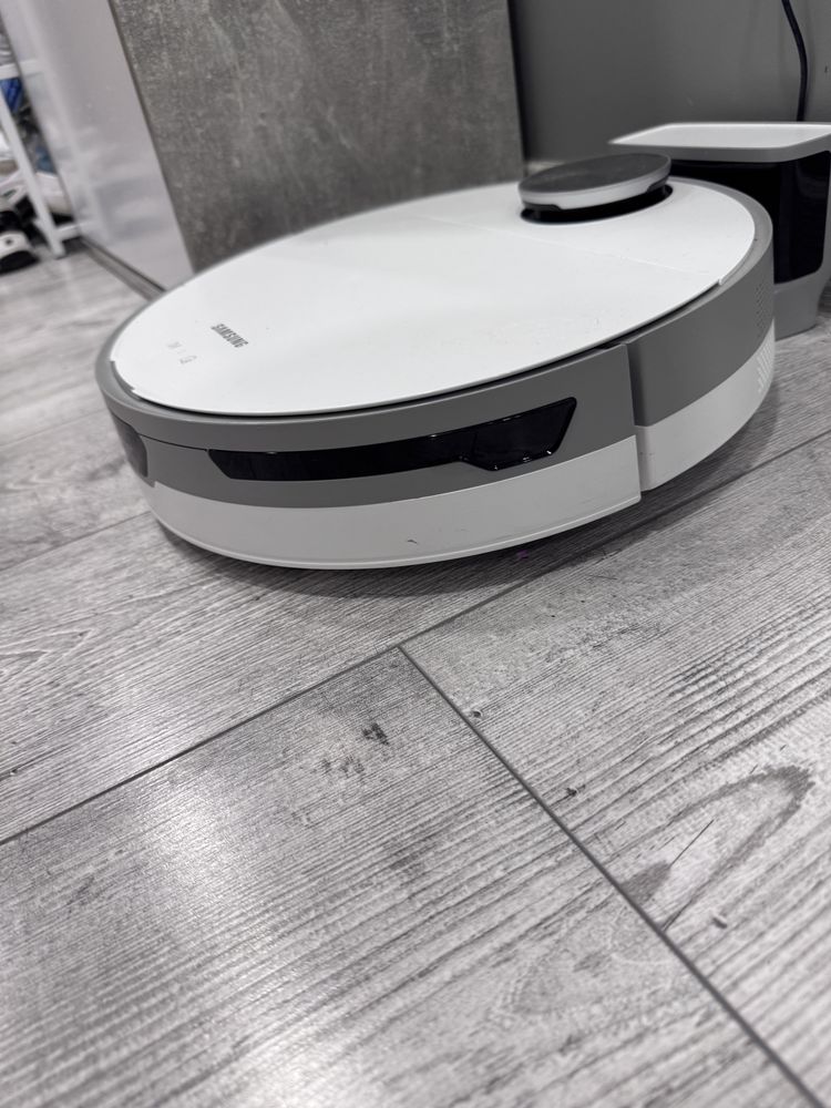 Робот пилисос Samsung VR30T80