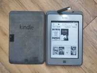 Czytnik ebooków Amazon Kindle Touch 4GB + etui z lampką