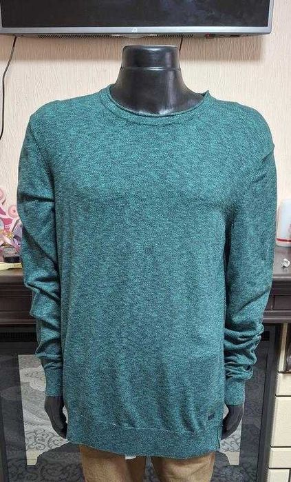 реглан красивого зелёного цвета hugo boss slim made in tunisia