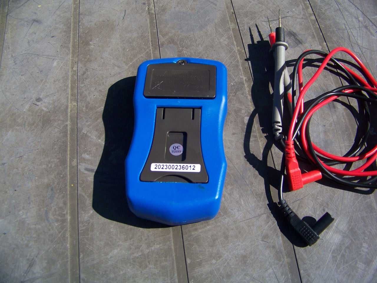 Miernik kondensatorów  BTMETER BF-36D stare radio lampowe nowy.
