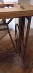 Maquina antiga de costura singer com mesa