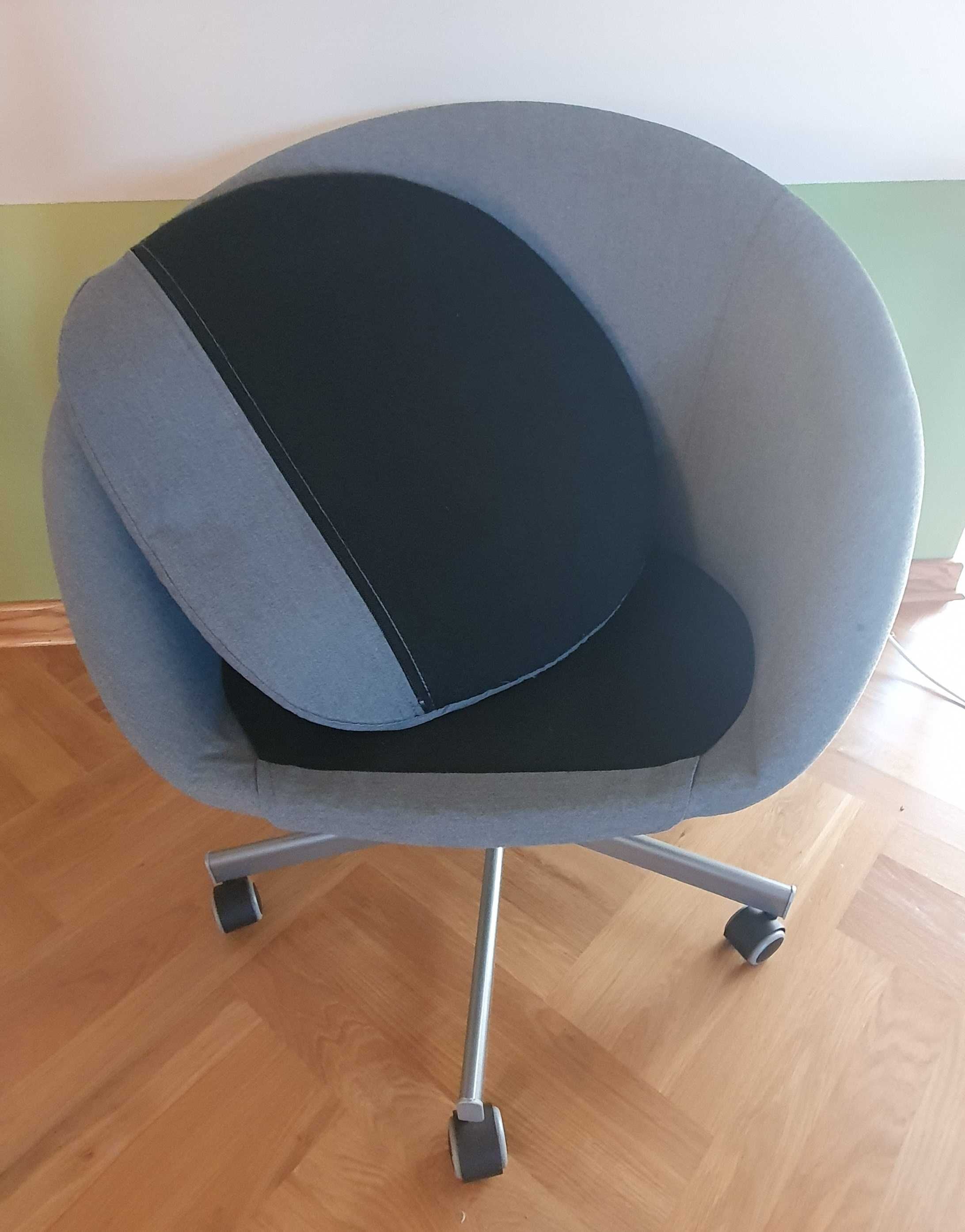 IKEA SKRUVSTA Krzesło do biurka Vissle szary 302.800.04