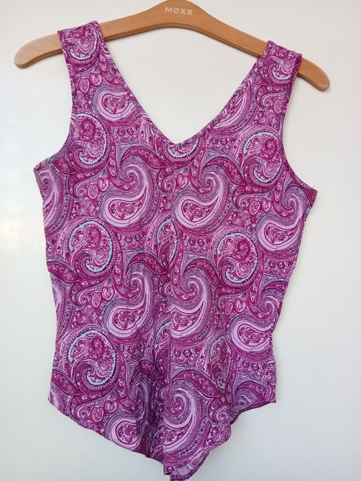 Bluzeczka vintage w śliczne wzory.