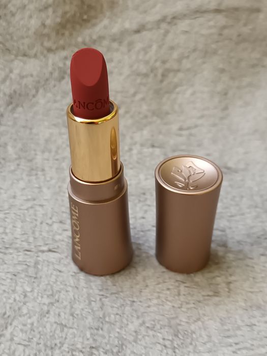 Lancome miniaturka pomadki L'absolu Rouge Intimatte 888 1,6 g.