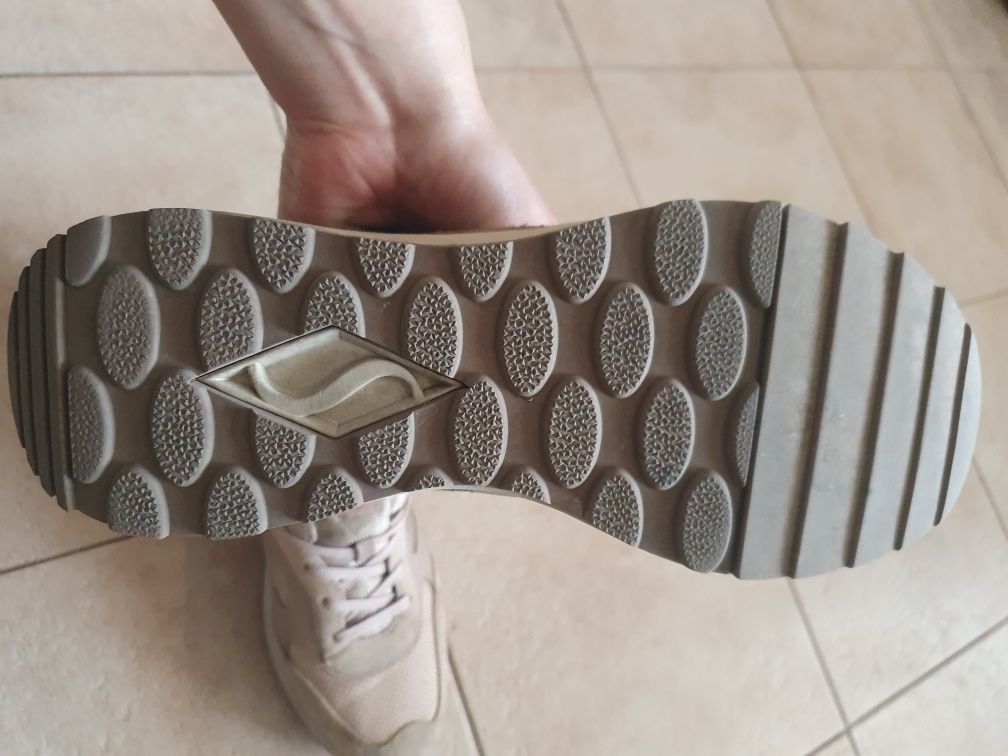 Лёгкие и удобные кроссовки унисекс skechers  кожа