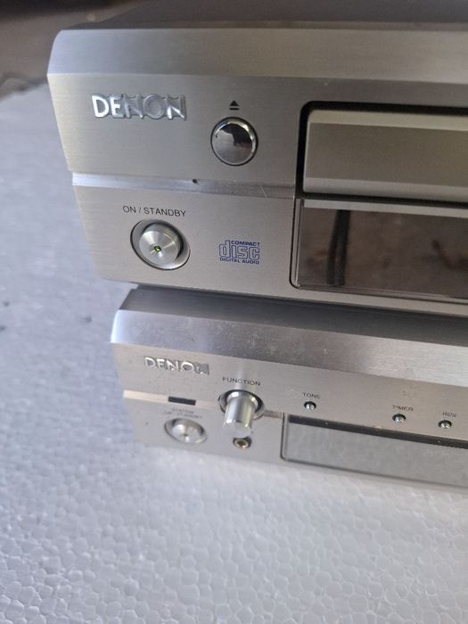 Wieża Denon z pilotem