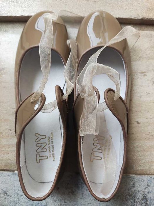 sapatos de cerimónia de menina