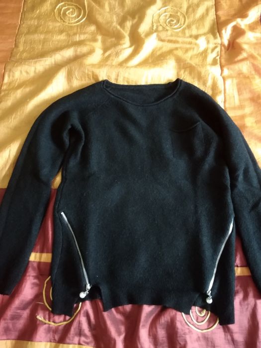 Czarny sweterek damski rozmiar S/M