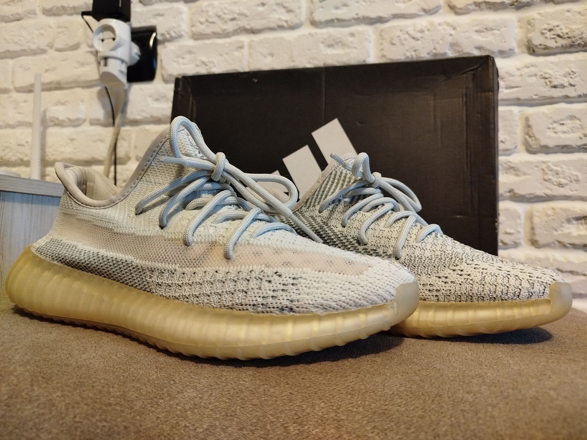Чоловічі Кросівки Adidas Yezzy boost 25,5см