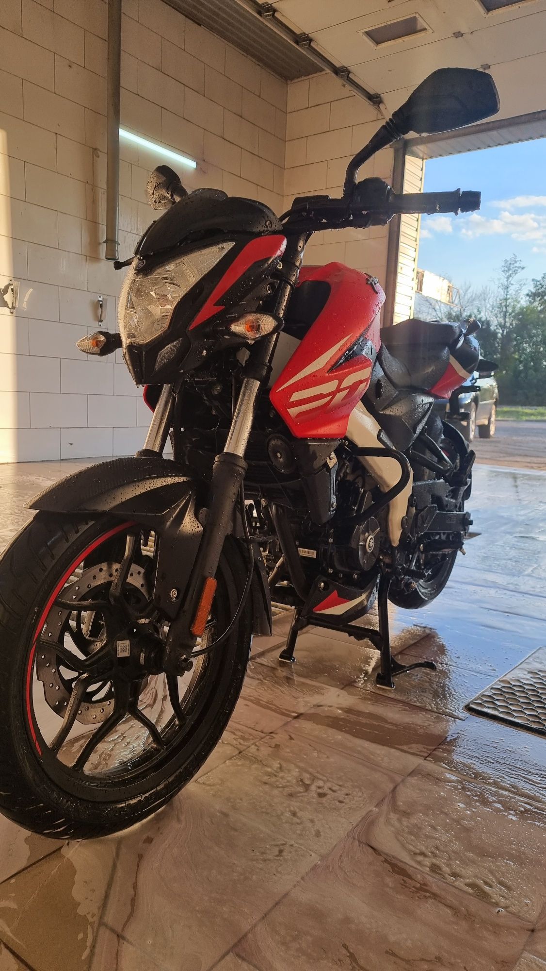 Продам Bajaj-Pulsar ns200 2023 (не китай) "Хороший торг "