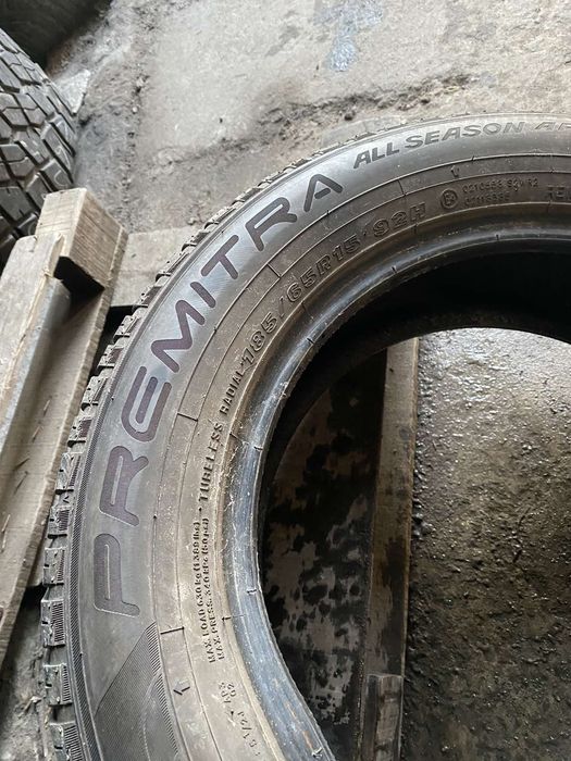 185.65.15 Maxxis 2шт БУ склад шины резина из Европы всесезон 65 R15