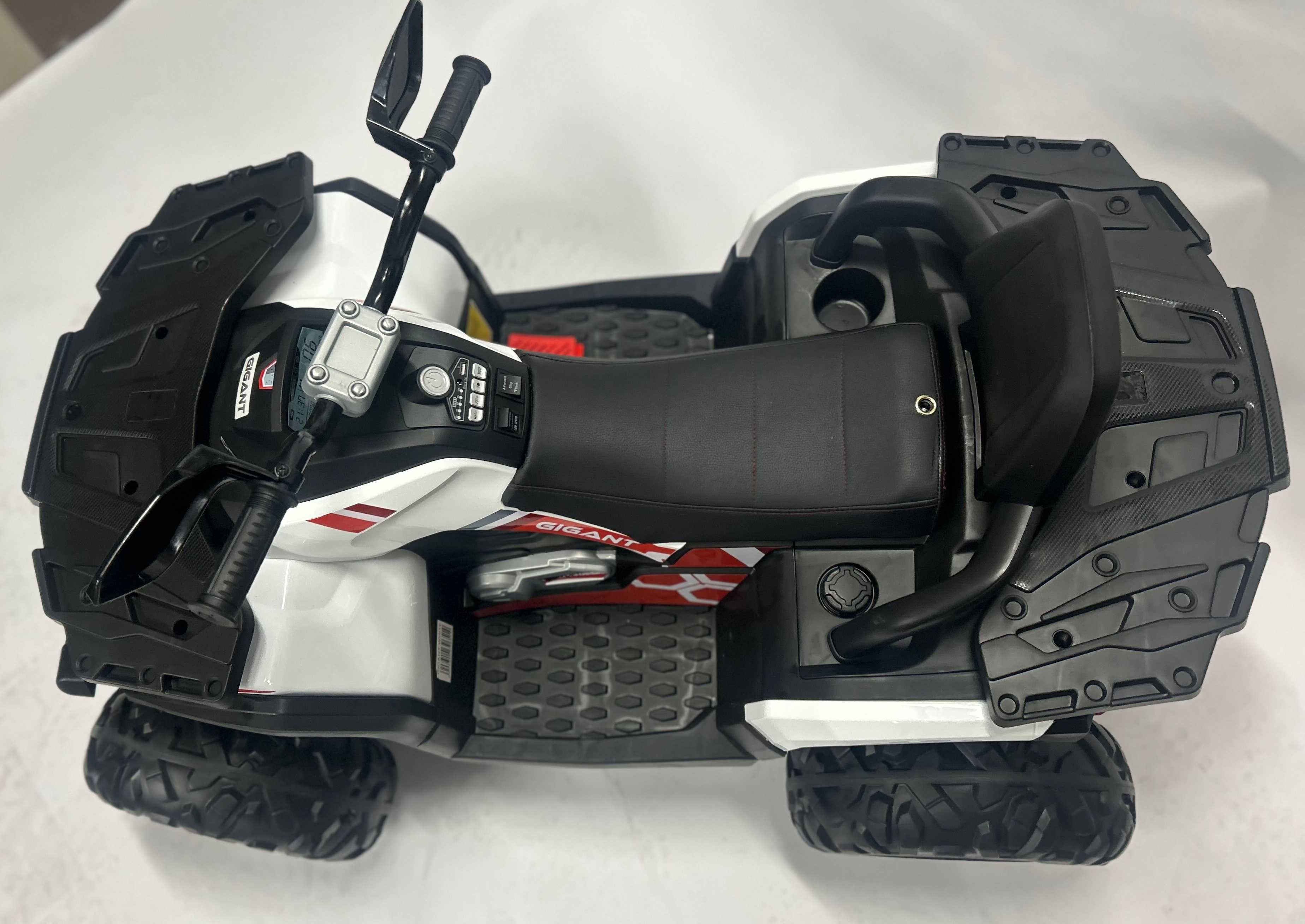 Quad GIGANT 4x4 Auto na akumulator 180W Pojazd Miękkie koła autko