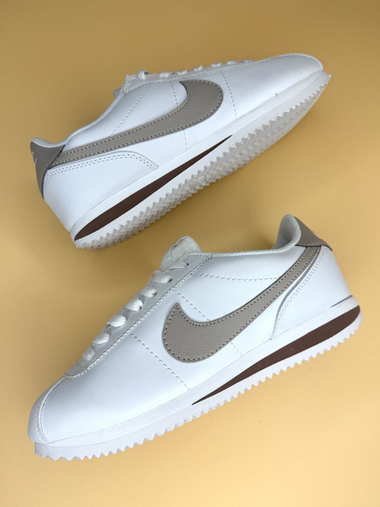 Кроссовки NIKE, НОВЫЕ (размеры 36,37, 39 и 40)