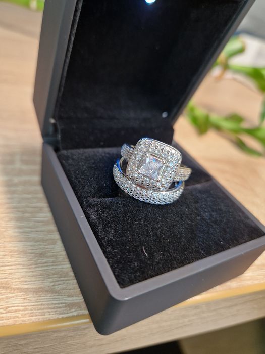 Каблучка ,кольцо 2 в 1. Срібло 925
Імітована колекція під "Vera Wa