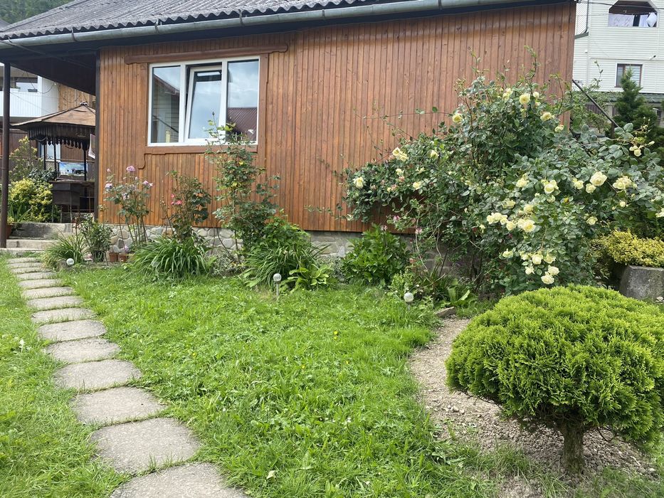 Яремче. Гостинний двір Під горою