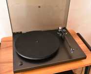 Gramofon Rega Planar 3 (nowa wkładka Pro-Ject PickIt 25A)