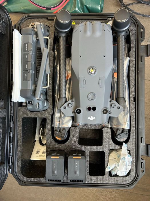 Новий DJI Matrice 30T з тепловізором + 8 батарей.