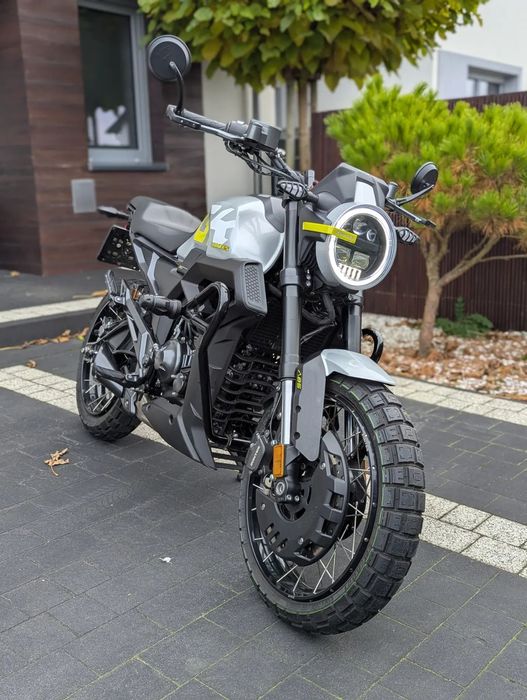 Zontes 125 GK Zontes GK 125 – prawie nowy, idealny stan, pierwszy właściciel.