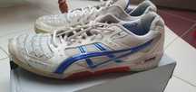 Asics buty do badmintona, squash, siatkówki halowe 45