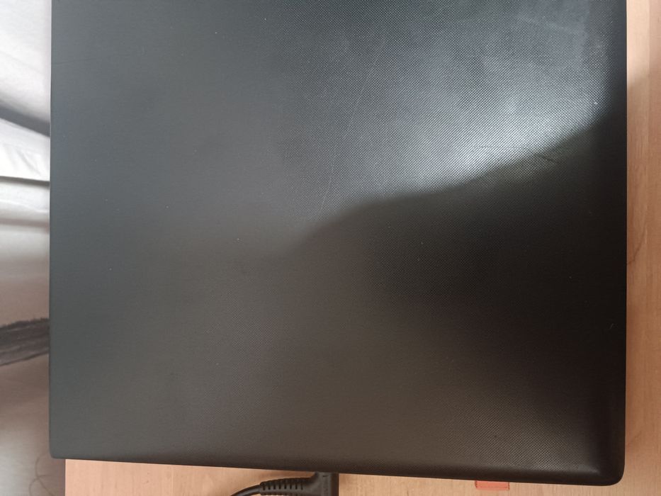 Доброго дня продам ноутбук.