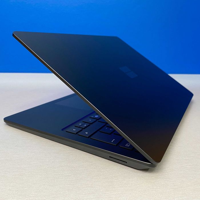Microsoft Surface Laptop 6 - 13.5" Touch (Ultra 7 165H/32GB/1TB SSD)