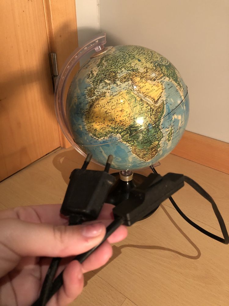 Globo do mundo com luz