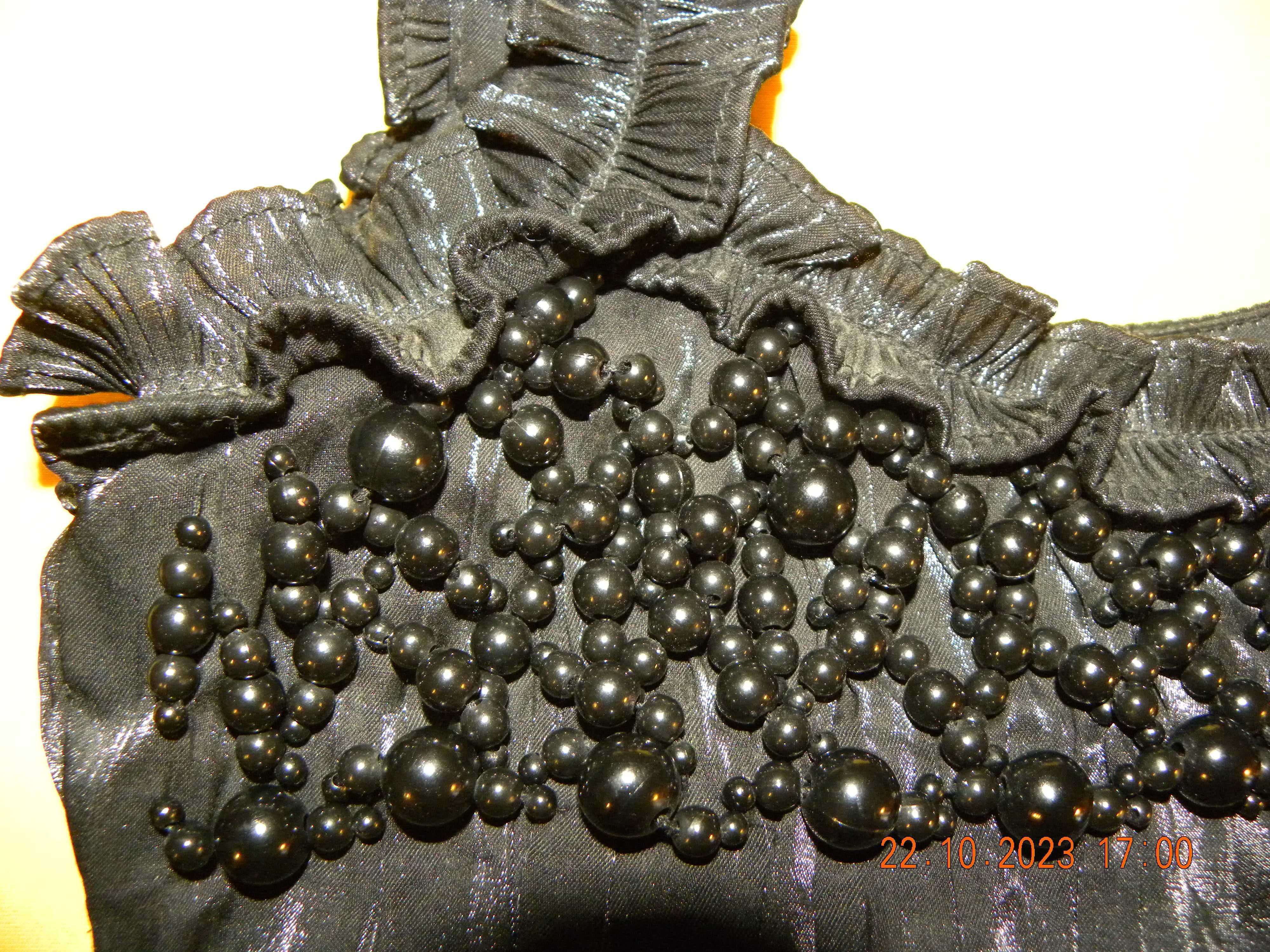 Torebka  czarna z koralikami