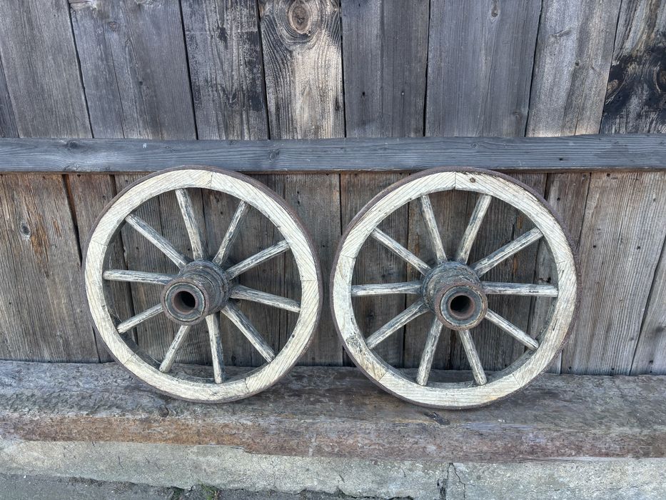 Stare koła drewniane od wozu komplet 2sztuki SUPER STAN