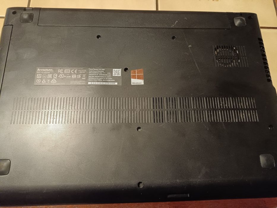 Laptop Lenovo 100-15ibd