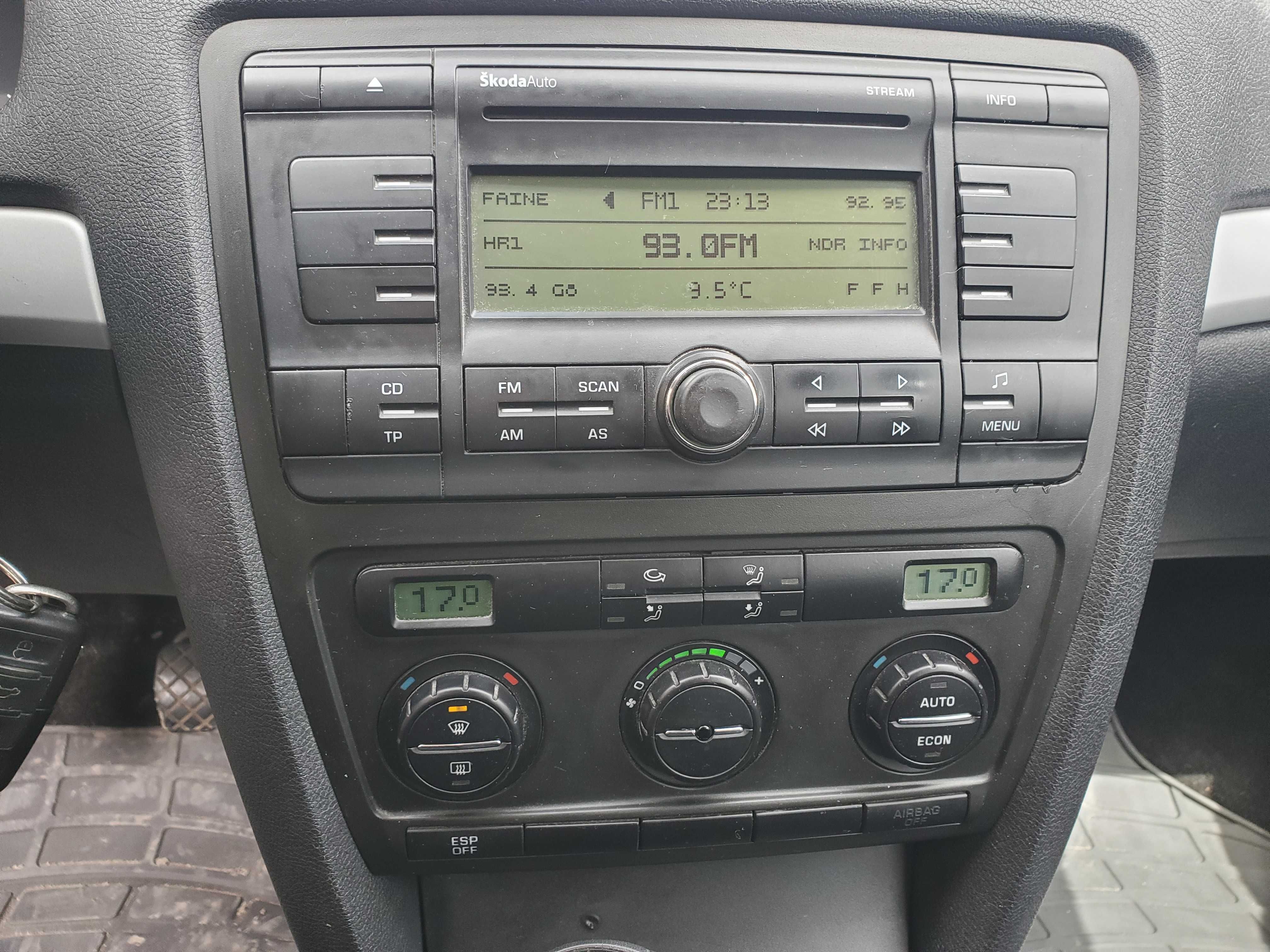 Шкода А5 1.6 MPI 2005 рік
