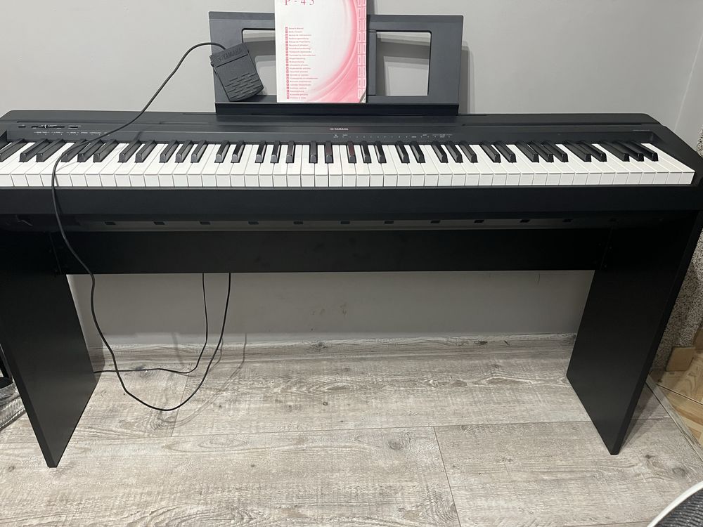 Pianino yamaha p45