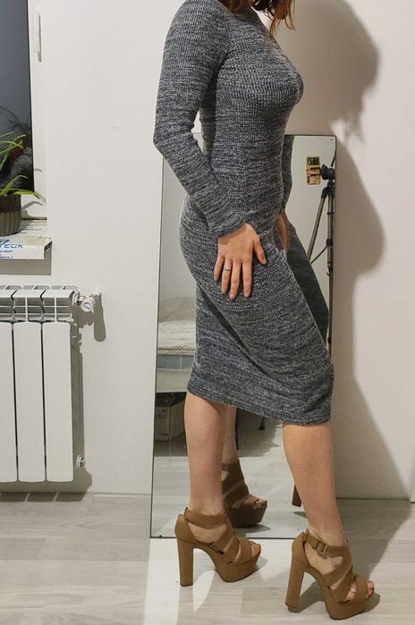 Тепленька довга сукня