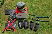 Kask gogle Leatt fullface zbroja Fox 3DO kierownica + mostek Endura