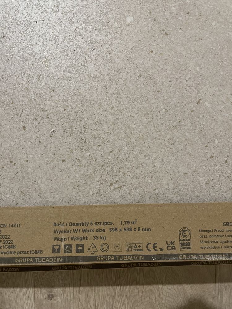 Gres Lavish mat Tubądzin 598x598x 8 mm - 5 szt