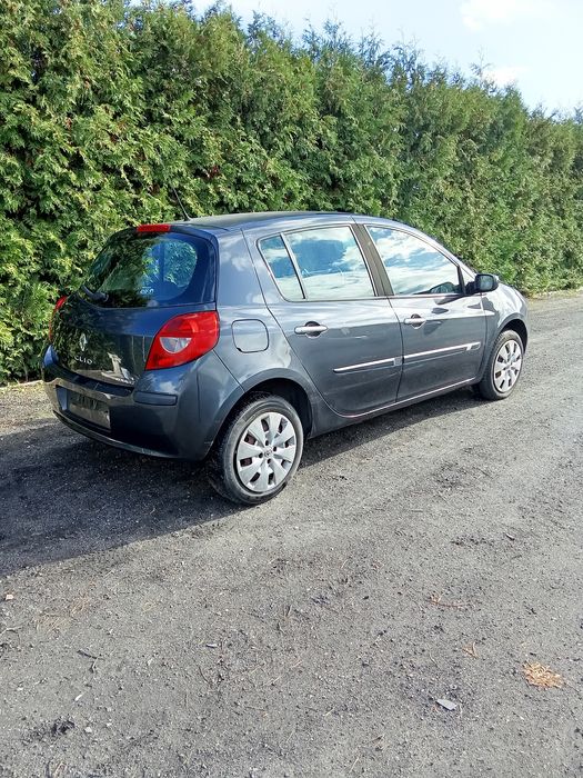 Renault Clio automat klima benzyna