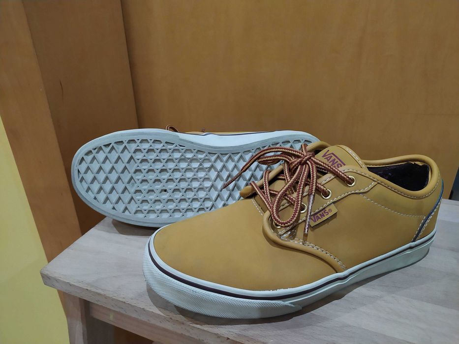Sapatilhas Vans Atwood couro